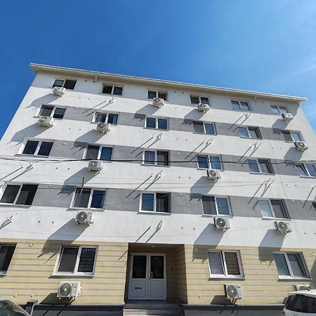 Nicolle Studio 2 Piteşti Eksteriør billede